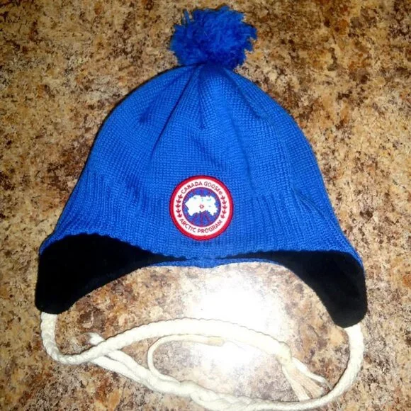 Canada Goose Blue Expedition Trapper Pom Pom Hat Mint! - Picture 1 of 5